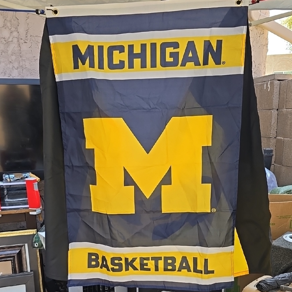 Michigan Basketball Flag